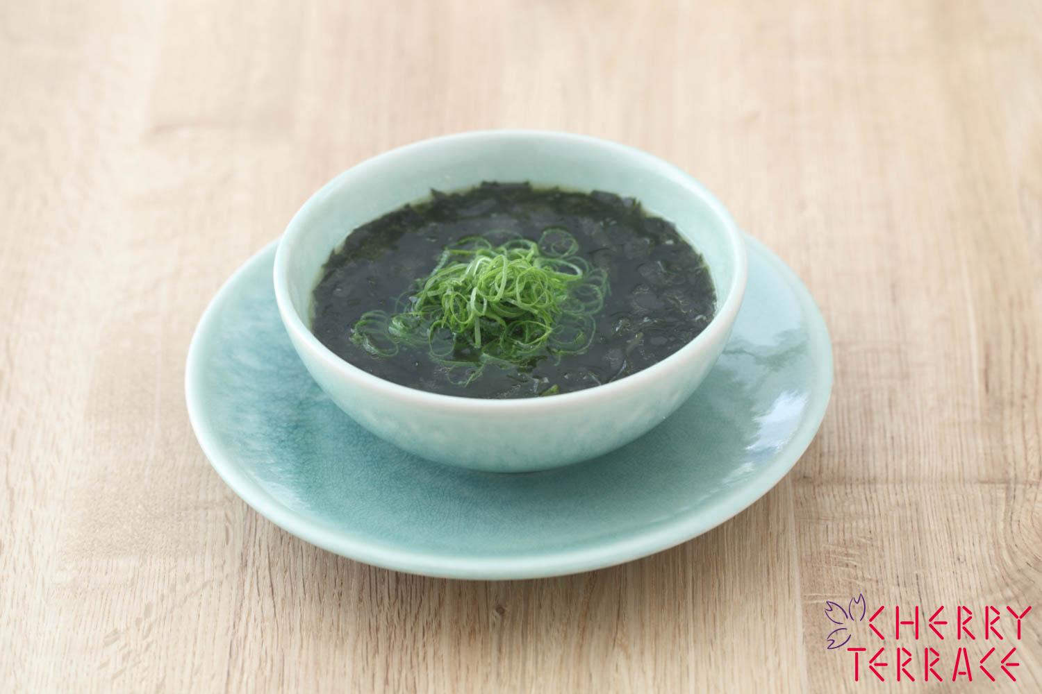 わかめスープ