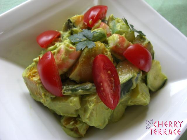 蒸し野菜のサラダ　アボカドソース