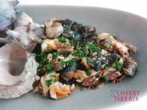 サザエとラウデミオのブルギニョン風