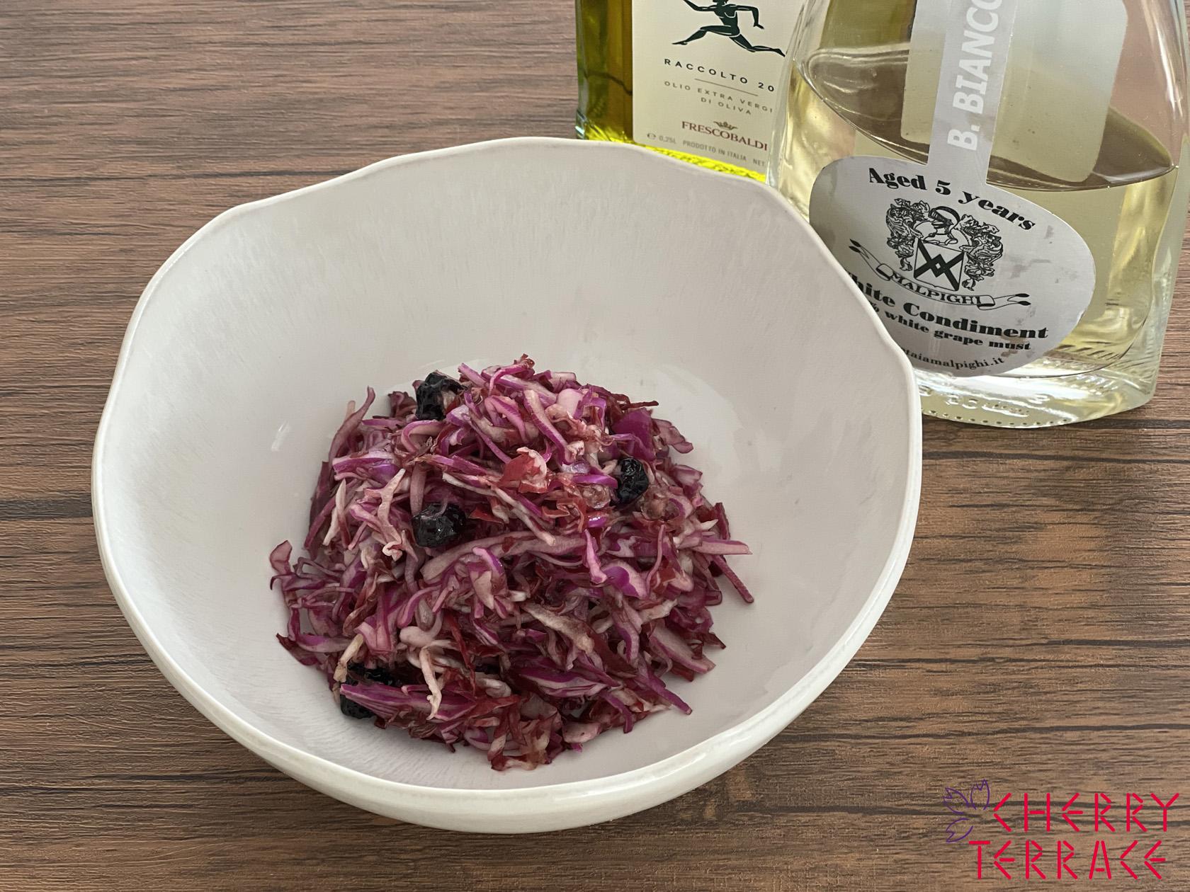 紫キャベツとトレビスのラペサラダ