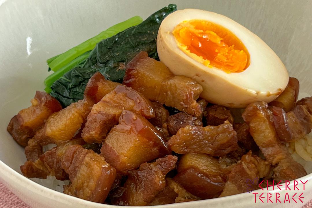 ルーローハン（魯肉飯）