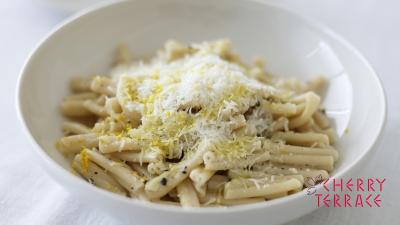 カサレッチェのカチョ エ ぺぺ レモン風味